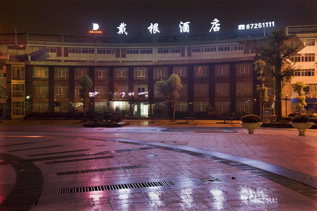 Dragon Hotel Chongqing Bagian luar foto