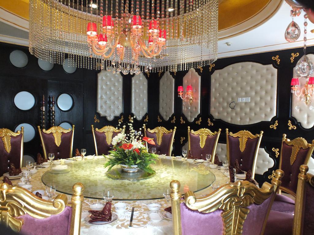 Dragon Hotel Chongqing Bagian luar foto