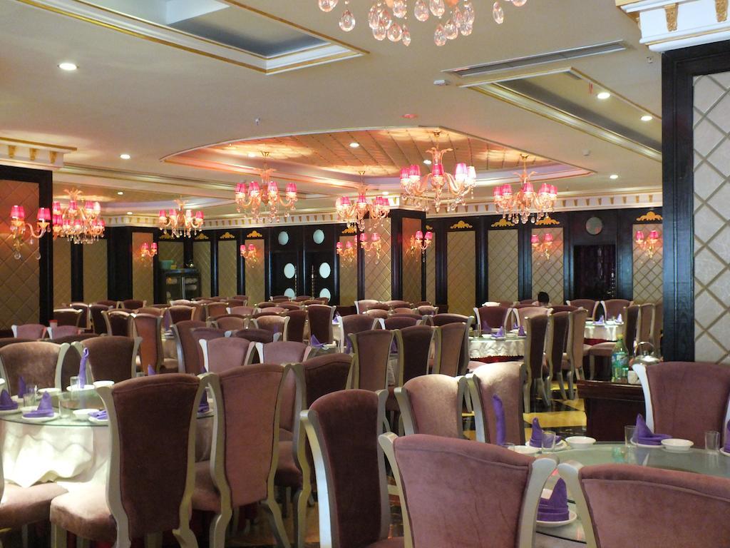 Dragon Hotel Chongqing Bagian luar foto