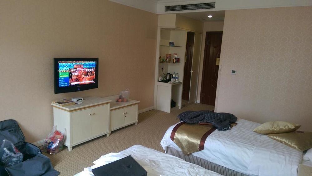 Dragon Hotel Chongqing Bagian luar foto